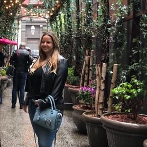 Meet your Posher, Vanessa